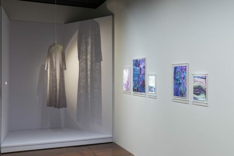 240207-MuséeYSL-Transparences-TVOI-0025