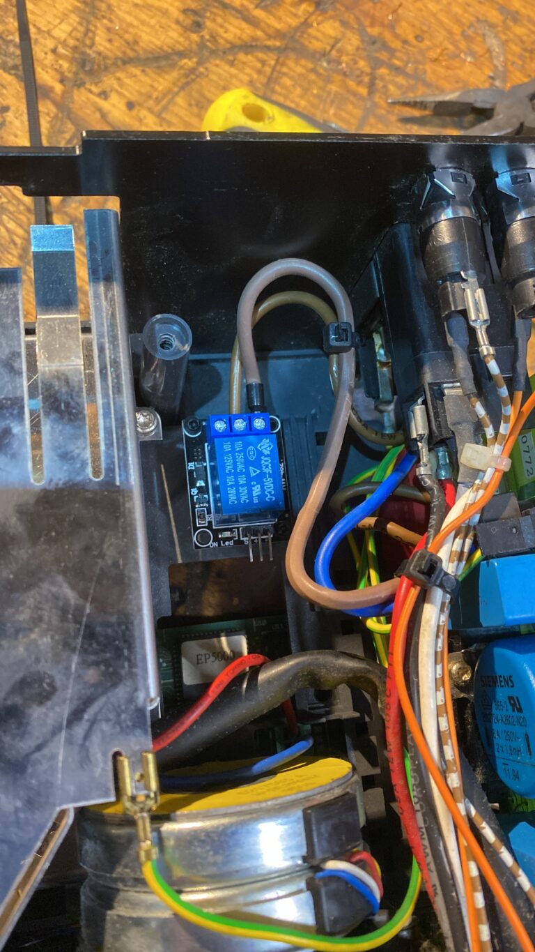 E74EC26B-F56D-4FB4-B170-DCB1F3289B42